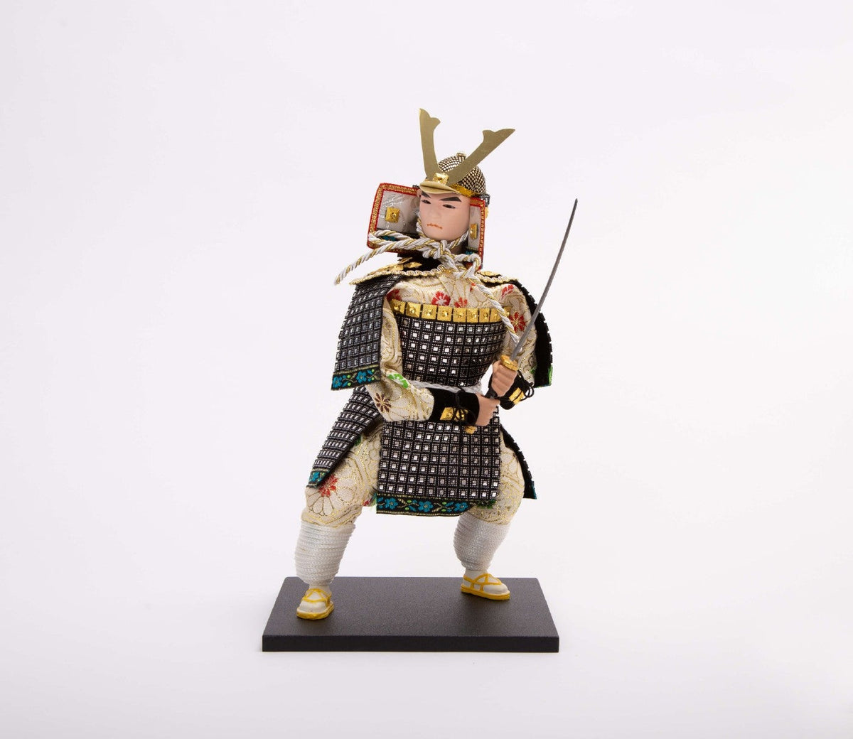 職人技の貴重ななめし革で作られた日本人形 おぜしかプロジェクト×村の鍛冶屋 両刃黒打鞘鉈藤乃鉈5寸150mm＆